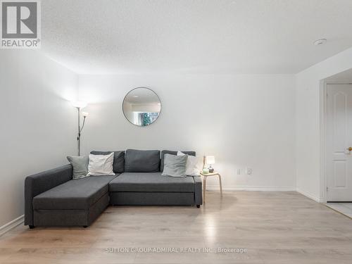 301 - 30 Hayden Street, Toronto, ON - Indoor Photo Showing Living Room