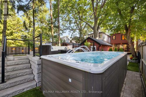 100 Blantyre Avenue, Toronto, ON - Outdoor