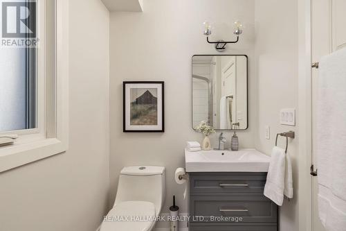 100 Blantyre Avenue, Toronto, ON - Indoor Photo Showing Bathroom