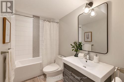 100 Blantyre Avenue, Toronto, ON - Indoor Photo Showing Bathroom