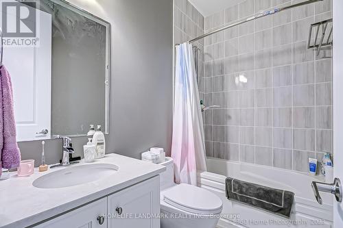 67 Hartney Drive, Richmond Hill, ON - Indoor Photo Showing Bathroom