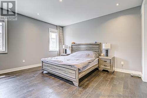 67 Hartney Drive, Richmond Hill, ON - Indoor Photo Showing Bedroom