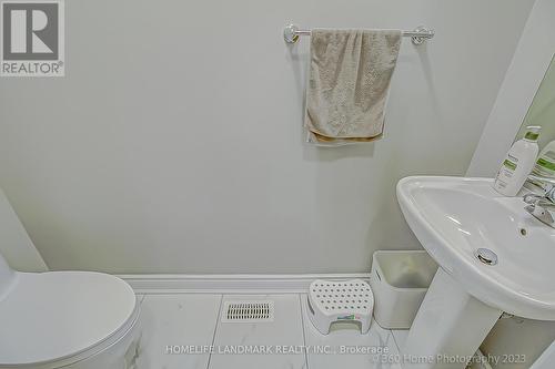 67 Hartney Drive, Richmond Hill, ON - Indoor Photo Showing Bathroom