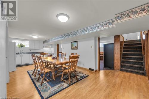 122 Rainbow Drive, Hamilton, ON - Indoor Photo Showing Dining Room