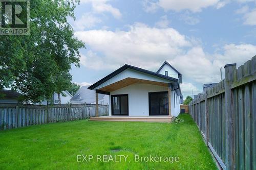 4306 Sixth Avenue, Niagara Falls, ON - Outdoor