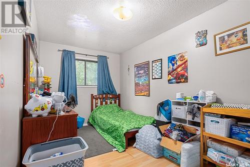 822 M Avenue S, Saskatoon, SK - Indoor Photo Showing Bedroom