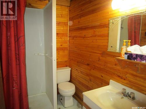 71 Patricia Drive, Coronach, SK - Indoor Photo Showing Bathroom