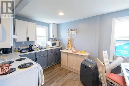 17 St. Paul Street, Saint John, NB - Indoor Photo Showing Kitchen