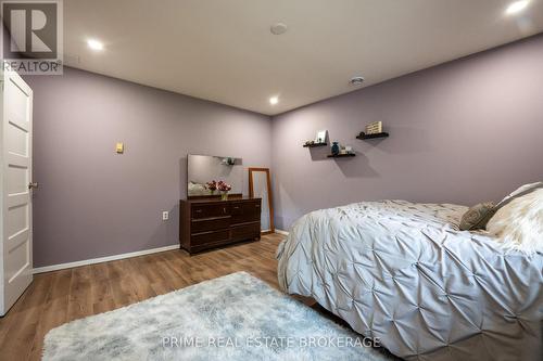 126 Albert Street, Lucan Biddulph (Lucan), ON - Indoor Photo Showing Bedroom