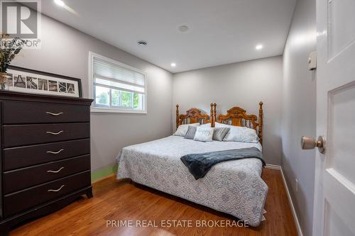 126 Albert Street, Lucan Biddulph (Lucan), ON - Indoor Photo Showing Bedroom