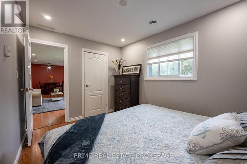 126 Albert Street, Lucan Biddulph (Lucan), ON - Indoor Photo Showing Bedroom