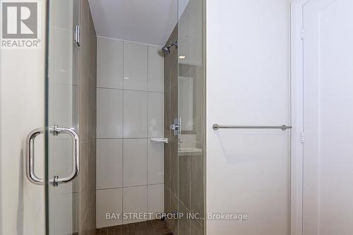 1403 - 2 Anndale Drive, Toronto, ON - Indoor Photo Showing Bathroom