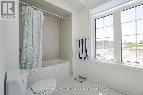 15 Hitchman Street, Brant, ON - Indoor Photo Showing Bathroom