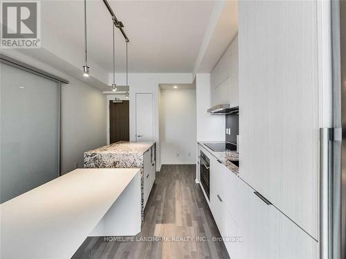 1412 - 1 Bloor Street E, Toronto, ON - Indoor Photo Showing Kitchen