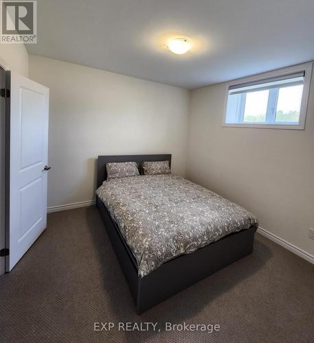 196 Ramblewood Drive, Wasaga Beach, ON - Indoor Photo Showing Bedroom