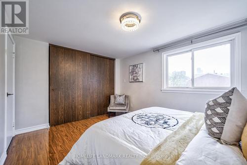 113 - 215 Mississauga Valley Boulevard, Mississauga, ON - Indoor Photo Showing Bedroom