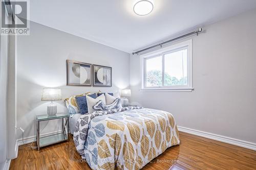 113 - 215 Mississauga Valley Boulevard, Mississauga, ON - Indoor Photo Showing Bedroom