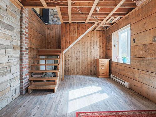 Staircase - 529 3E Avenue Du Lac-Capri, Saint-Colomban, QC - Indoor Photo Showing Other Room