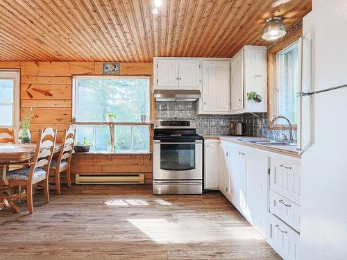 Cuisine - 529 3E Avenue Du Lac-Capri, Saint-Colomban, QC - Indoor Photo Showing Kitchen