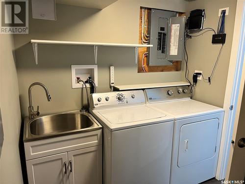 106 Ramsay Court, Saskatoon, SK - Indoor Photo Showing Laundry Room