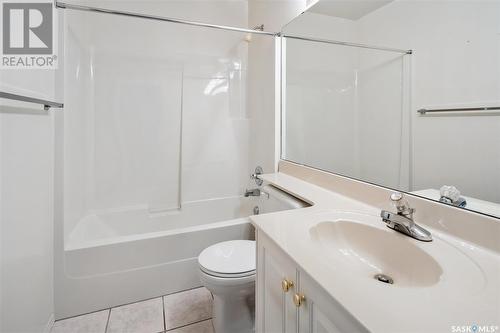 233 Mckay Court, Warman, SK - Indoor Photo Showing Bathroom