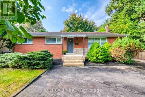 428 Henderson Road, Burlington, ON - Outdoor