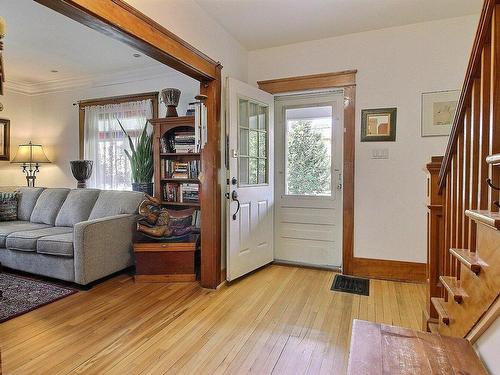 Hall d'entrÃ©e - 1012 Rue Main, Ayer'S Cliff, QC - Indoor Photo Showing Living Room