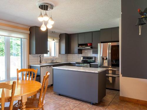 Kitchen - 930 108E Avenue, Drummondville, QC - Indoor Photo Showing Other Room