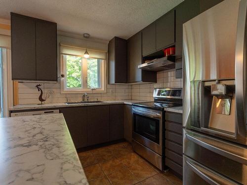 Kitchen - 930 108E Avenue, Drummondville, QC - Indoor Photo Showing Kitchen