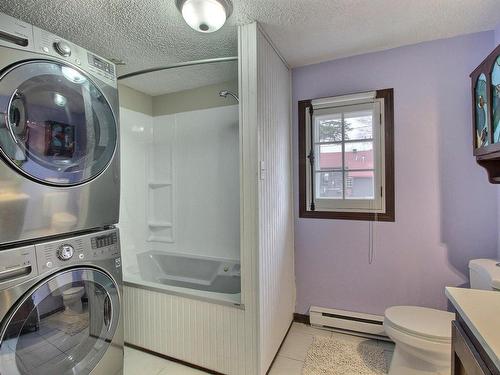 Bathroom - 57 Rue Viney, Val-D'Or, QC - Indoor Photo Showing Laundry Room