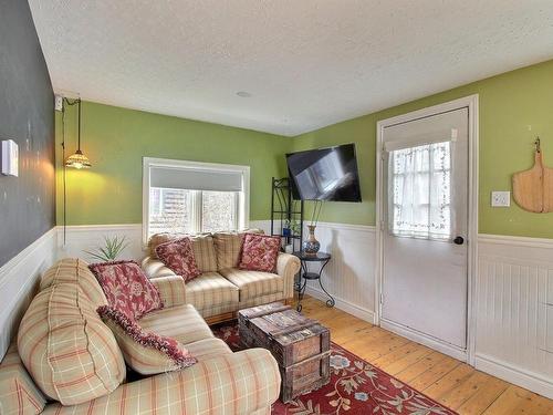 Living room - 57 Rue Viney, Val-D'Or, QC - Indoor Photo Showing Living Room