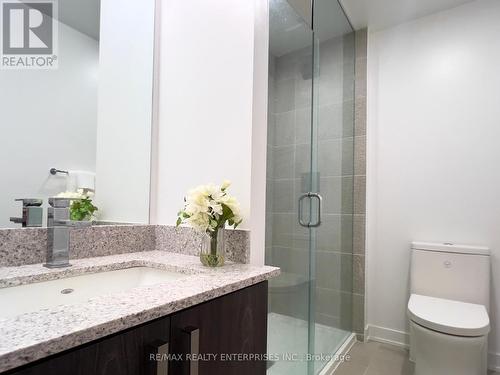 707 - 1 Cardiff Road, Toronto, ON - Indoor Photo Showing Bathroom