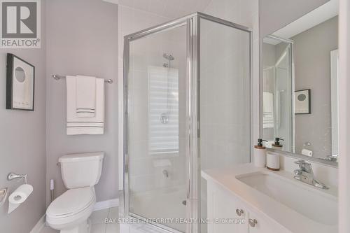 96 Mitchell Place, Newmarket, ON - Indoor Photo Showing Bathroom