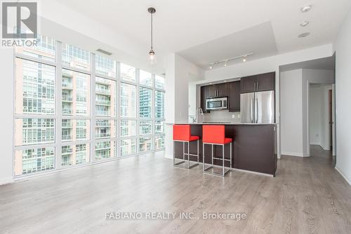 2005 - 65 East Liberty Street, Toronto, ON - Indoor Photo Showing Kitchen