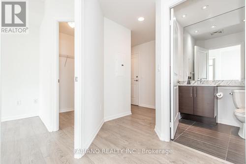 2005 - 65 East Liberty Street, Toronto, ON - Indoor Photo Showing Bathroom