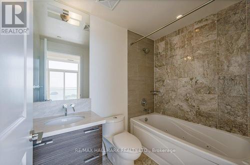 3701 - 33 Shore Breeze Drive, Toronto, ON - Indoor Photo Showing Bathroom