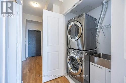 3701 - 33 Shore Breeze Drive, Toronto, ON - Indoor Photo Showing Laundry Room