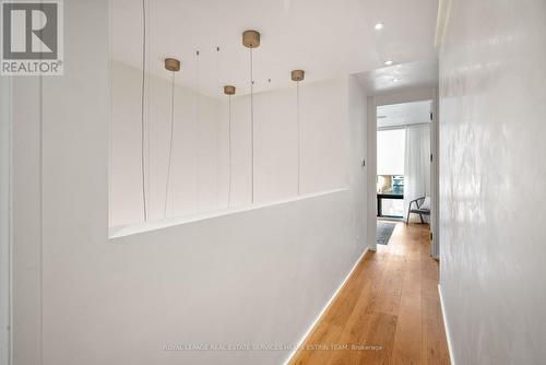 48 Shaftesbury Avenue, Toronto, ON - Indoor Photo Showing Other Room