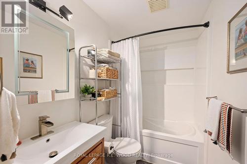 204 - 275 Queens Avenue, London, ON - Indoor Photo Showing Bathroom