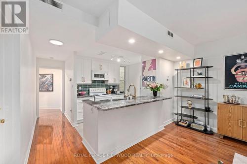 204 - 275 Queens Avenue, London, ON - Indoor Photo Showing Kitchen