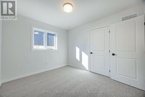 54 Snowy Owl Trail, Central Elgin, ON - Indoor Photo Showing Other Room