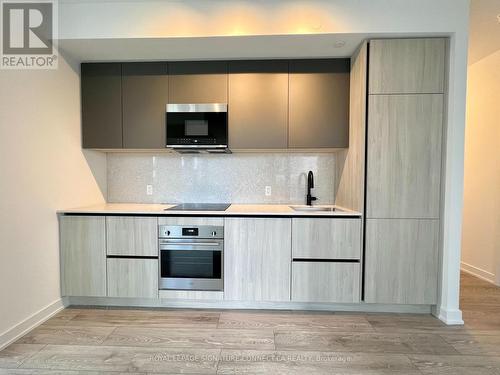 1107 - 108 Peter Street, Toronto, ON - Indoor Photo Showing Kitchen