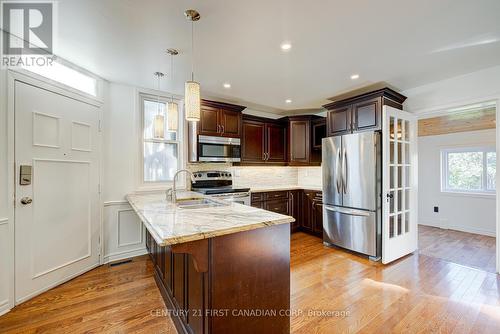 463 Maitland Street, London, ON - Indoor Photo Showing Kitchen With Upgraded Kitchen