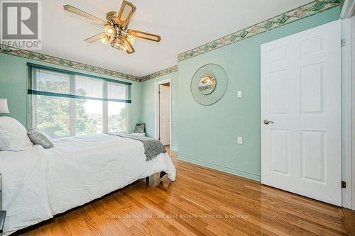 2358 Cavendish Drive, Burlington, ON - Indoor Photo Showing Bedroom