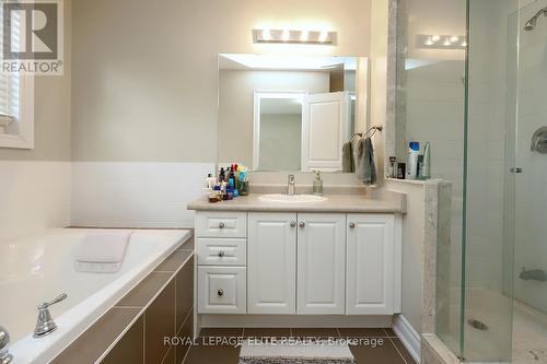 67 - 2178 Fiddlers Way, Oakville, ON - Indoor Photo Showing Bathroom