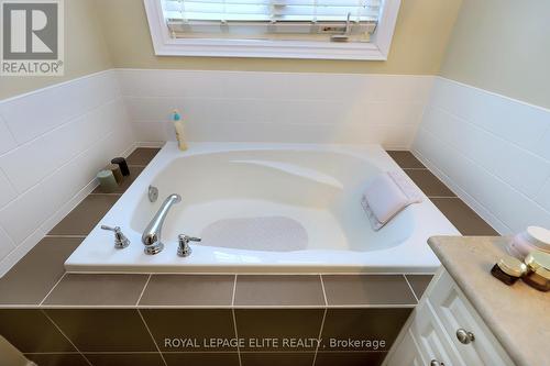 67 - 2178 Fiddlers Way, Oakville, ON - Indoor Photo Showing Bathroom