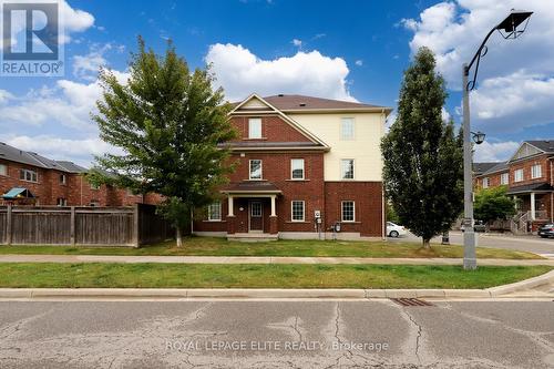 67 - 2178 Fiddlers Way, Oakville, ON - Outdoor With Facade