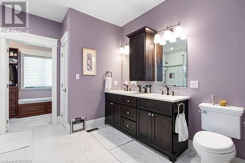 54 Fords Drive, Markdale, ON - Indoor Photo Showing Bathroom