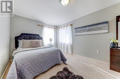 1547 Spencely Drive, Oshawa, ON - Indoor Photo Showing Bedroom