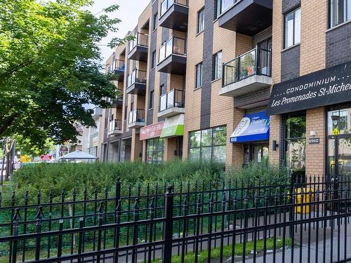 ExtÃ©rieur - 313-8960 Boul. St-Michel, Montréal (Villeray/Saint-Michel/Parc-Extension), QC - Outdoor With Balcony